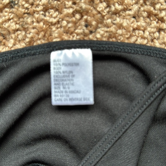 2 piece lingerie size medium. - Picture 4 of 8